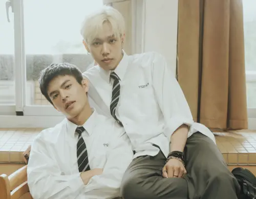 ▲邱以太（左）與姜勝勛（右）在《無法計算的青春》扮演不同類型的高中男生。（圖／柒拾陸號原子 提供）