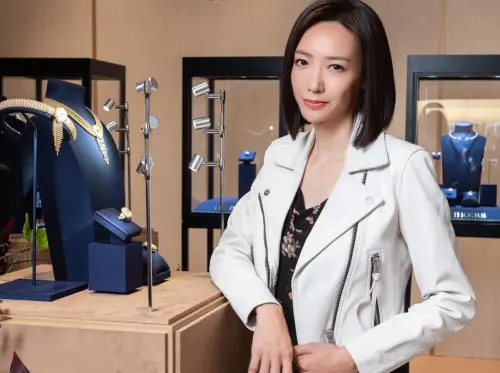 ▲Linda今年44歲了，目前生活重心放在家庭與家族事業上。（圖／Linda Liao廖語晴臉書）