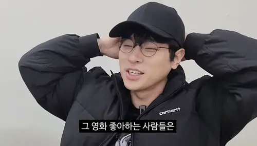 ▲朴正民（如圖）在節目中聊到和華莎表演當下心情。（圖／충주시 YouTube）