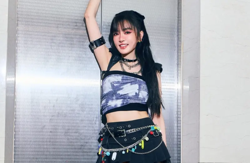 ▲謝金燕（如圖）看到大S雕像後，在3日深夜不忍發聲，直言拒絕人生重來，難過嘆：「變堅強的養分太苦了」。（圖／JeannieHsieh謝金燕___bbb FB）