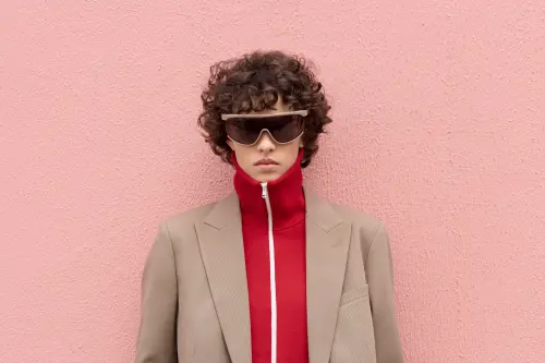 UNIQLO春夏新品來了！超帥墨鏡、C系列爆款影后外套　台灣買得到
