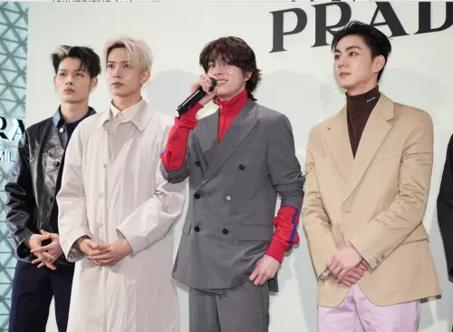 ▲ENHYPEN中的（左起）NI-KI、羲承、Jake、禎元向觀眾解說自己身上的穿搭。（圖／記者朱永強攝）