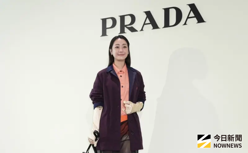 ▲謝欣穎（如圖）出席PRADA在微風南山的新店開幕，親自解釋日前勾手王柏傑去大S雕像揭幕儀式被爆復合的內幕，鬆口彼此真實關係，稱是「朋友」，且透露目前床邊只剩自己的愛犬陪伴。（圖／記者朱永強攝）