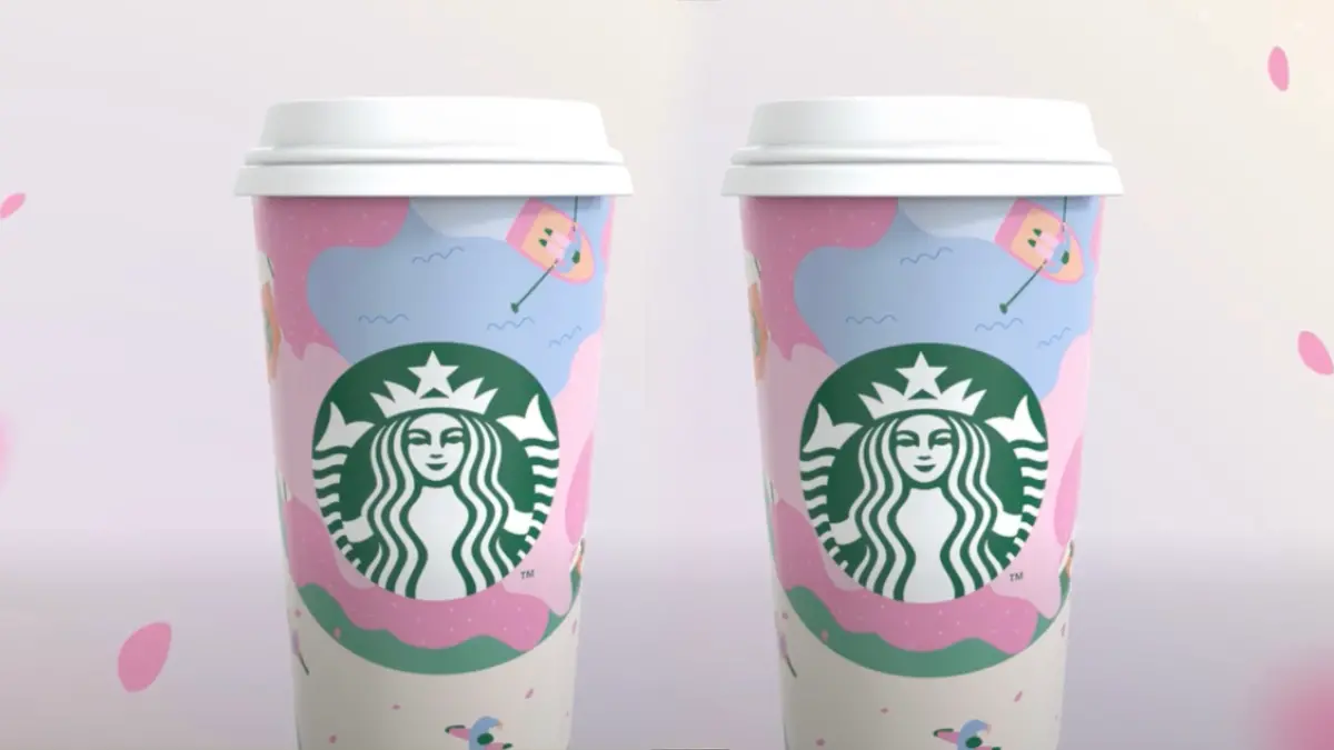 ▲過年迎接情人節，星巴克FB小編表示，櫻花杯新品2月11日要來了；周五星巴克買一送一foodomo咖啡優惠有星冰樂；周末六日放假日foodpanda第二杯半價。85度C周五中大杯咖啡第二杯半價。（圖／翻攝自星巴克FB）