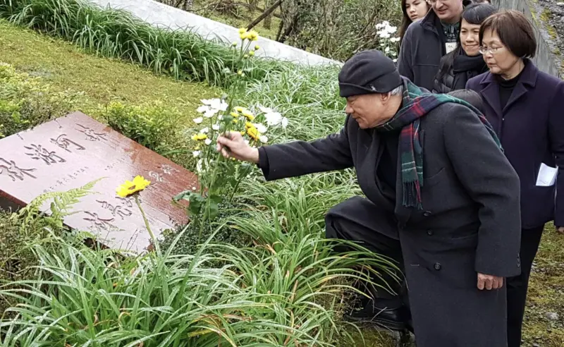 ▲《世紀血案》未取得同意拍攝惹議，對此時任林義雄秘書的監委田秋堇認為不妥，也透露至今林義雄仍不知情。（圖／翻攝自慈林教育基金會臉書）