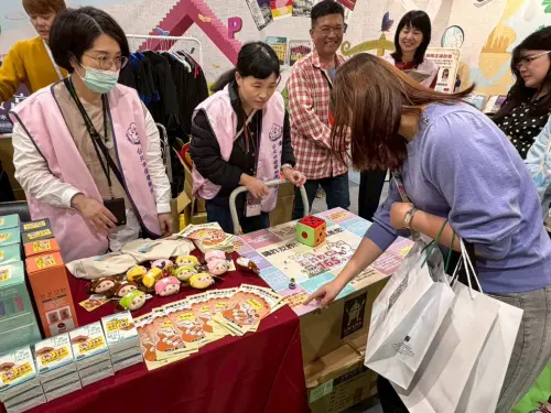 ▲臺北地檢署在「2026台北國際書展」設攤推動反詐騙教育。（圖／臺北地檢署提供）