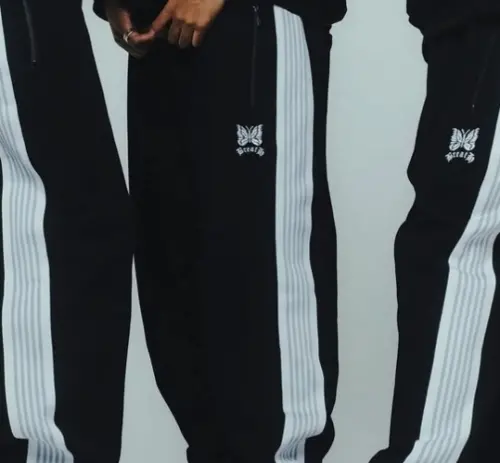 ▲Needles把「蝴蝶」當成其標誌性，是創辦人清水慶三從越獄電影《惡魔島》主角Steve McQueen胸前的蝴蝶而有的靈感。（圖/IG@Needles）