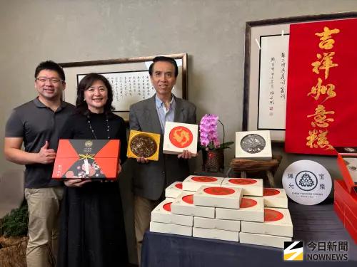 ▲陳學聖肯定陳允寶泉能夠傳承百年，代表不斷的從老店基礎上推陳出新。（圖／記者金武鳳攝，2026.2.6)