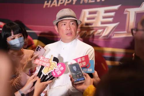 ▲曾國城（如圖）分享副業「曾拌麵」在美國銷售成績優異，為了慰勞員工，他安排數十位員工前往越南胡志明員工旅遊。（圖／記者葉政勳攝影）