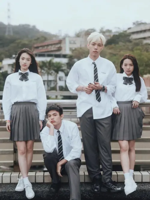 ▲《無法計算的青春》主演群：何曼希（左起）、邱以太、姜勝勛、曾薀帆。（圖／翻攝自無法計算的青春IG@pointsupmovie）