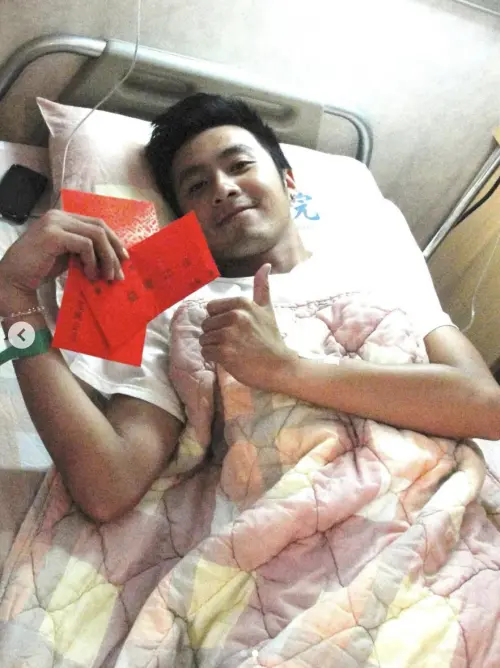 ▲張雁名（如圖）15年前拍戲從7樓高墜下，脊椎斷裂、差點下半身癱瘓。（圖／翻攝自張雁名IG）