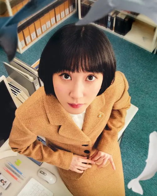 ▲《非常律師禹英禑》講述一個自閉症律師在經歷一件件官司後，自我成長的過程與心路歷程。（圖／Netflix）