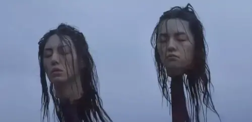 ▲宋仲基在《霜花店：朕的男人》最後，甚至被斬首、頭顱示眾的悲慘結局。（圖／《霜花店：朕的男人》劇照）