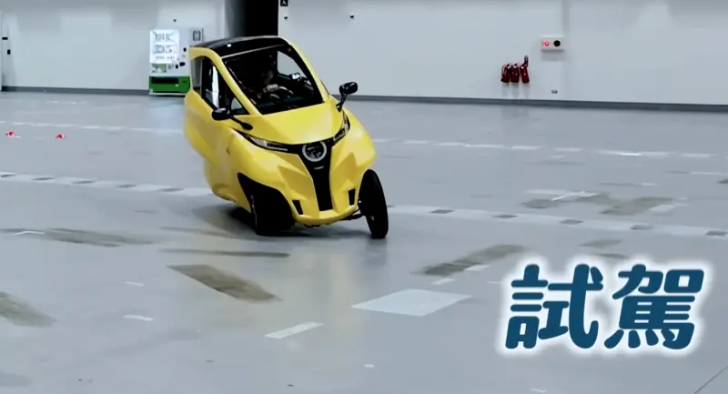 ▲Lean3駕艙機車，可以解決騎機車時風吹日曬的痛點，但售價高達31.8萬元並不便宜，Tim哥分享日前試駕心得。（圖／翻攝3cTim哥生活日常）