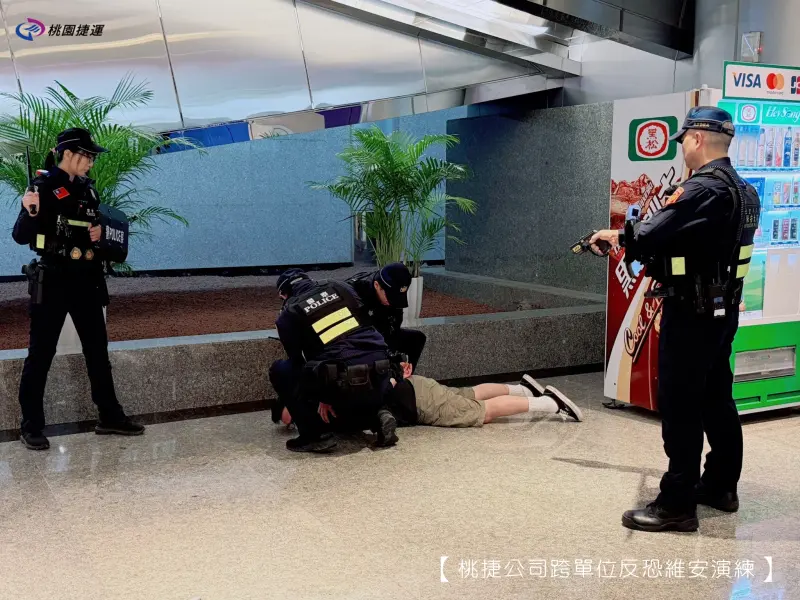 ▲桃捷公司2月12日至22日，推出「台北往機場特早直達加班車」，並同步在今（7）日凌晨完成跨單位反恐維安模擬演練。（圖／桃園捷運公司）