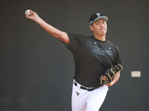 ▲中信兄弟王牌鄭浩均雖自評狀態仍在調整，但他是入選的7位中職投手中，去年球季唯一固定在先發的成員。（圖／記者葉政勳攝 ,2026.01.15）