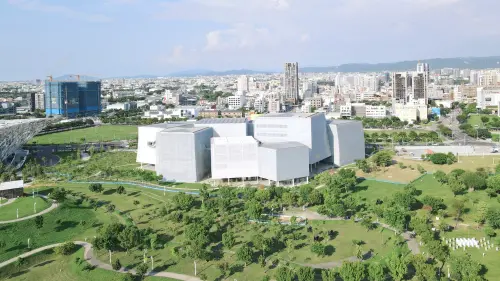 台中質感新片穿梭想像　納入新地標破30萬
