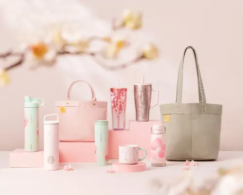 ▲星巴克2月11日粉嫩春季新品上市。（圖／翻攝自星巴克FB）