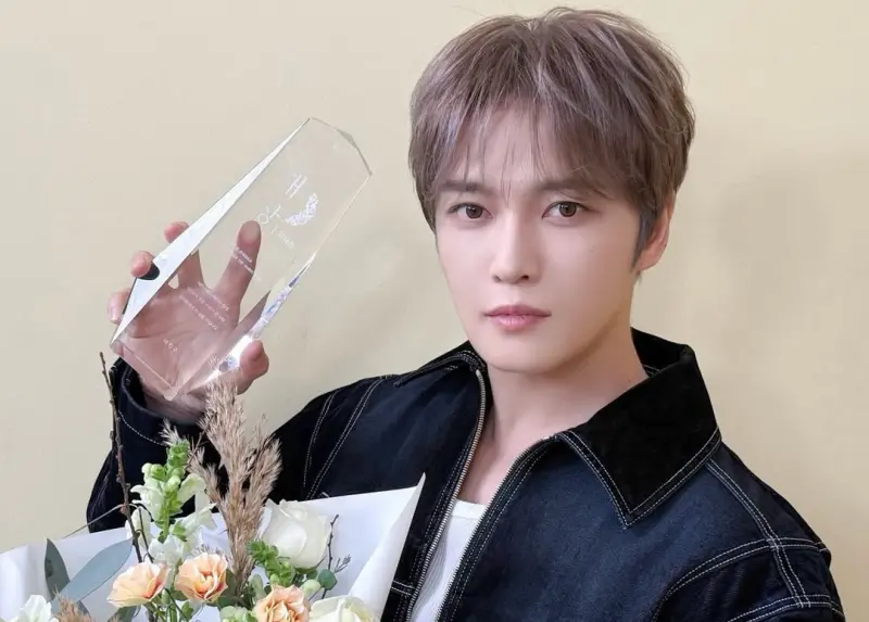 ▲金在中今（8）日來台開唱，唱到一半突發覺氣氛不對勁，讓他忍不住嚇到狂問：「我做錯什麼嗎」。（圖／金在中IG@jj_1986_jj）