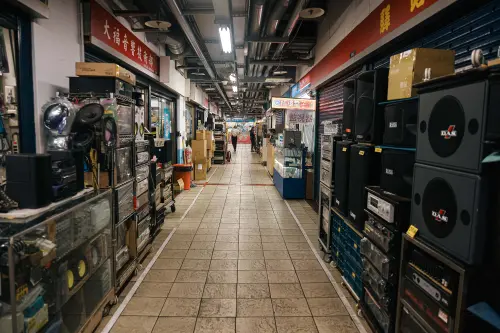 西寧國宅2026拆除》西寧市場最後身影　老攤商：這裡沒有鬼只有情
