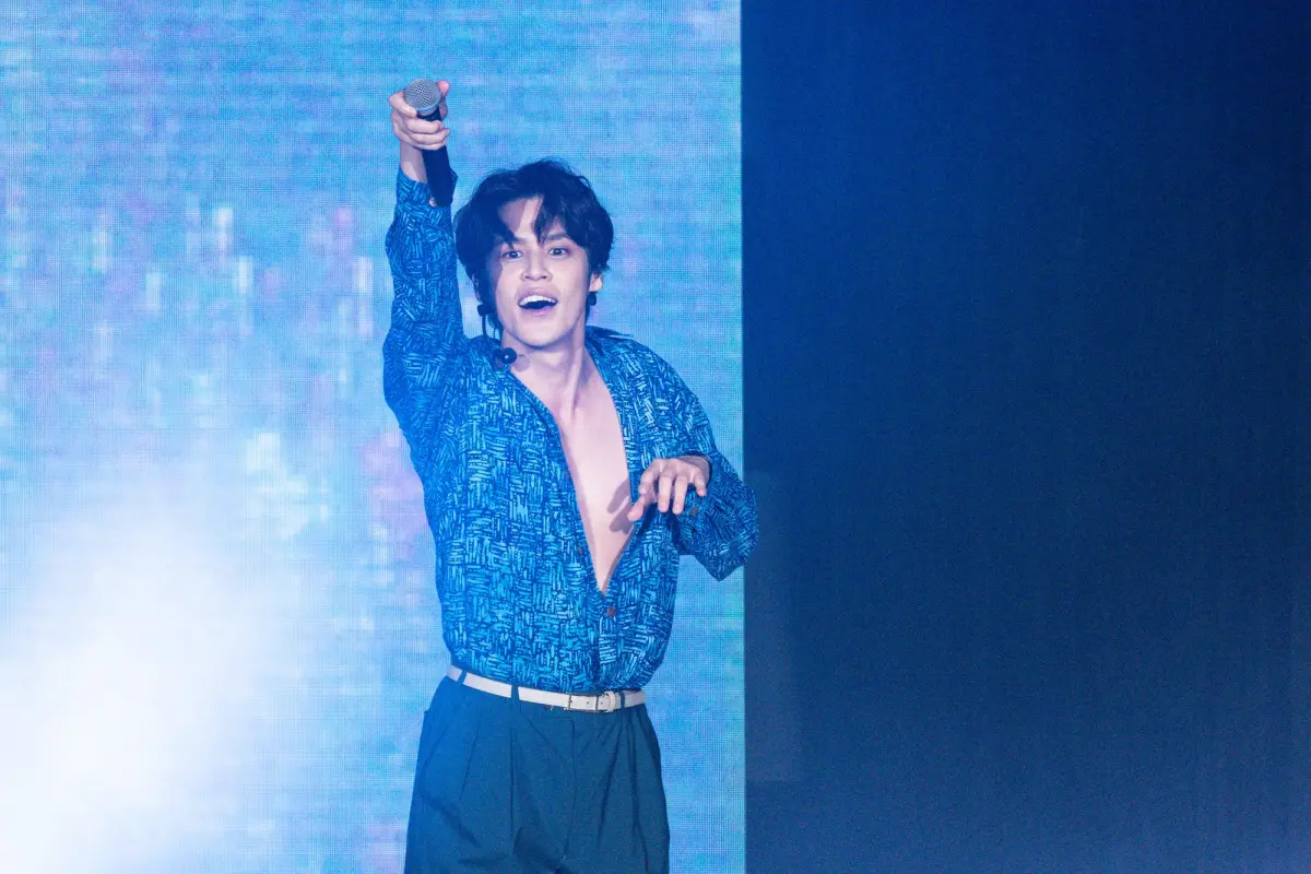 ▲宮野真守是《鬼滅之刃》上弦之貳「童磨」的配音員，他上週末無懼寒流，以清涼裝扮在台北舉辦2場演唱會。（圖／雅慕斯娛樂 ）