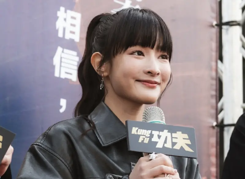▲九把刀新作《功夫》將上映，又勾起女主角王淨（如圖）的恨事，酸民總愛抱怨怎麼又是她，難道沒有別的演員？她覺得上映檔期不是自己能改變，有點無力，被攻擊到曾為此關Threads。（圖／麻吉砥加提供）