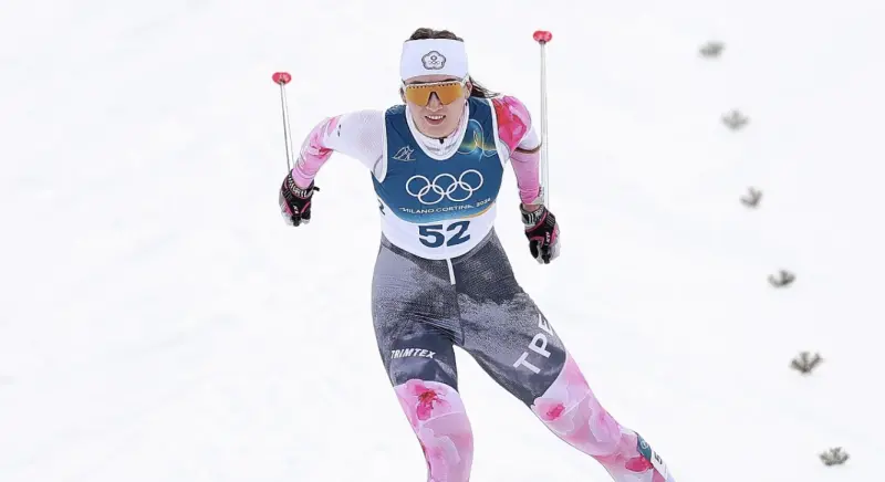 ▲台美混血好手余睿（Sophia Velicer）於台灣隊本屆的首個項目女子10+10公里雙式混合賽中，以1小時03分57秒5的成績順利衝過終點線。這不僅讓她成為台灣史上首位完成該項目的女子選手，更在亞洲參賽者中高居第2。（圖／翻攝自余睿Instagram）