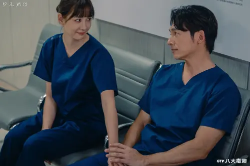 ▲安心亞（左）和温昇豪（右）在劇中是互動曖昧的好夥伴。（圖／八大提供）