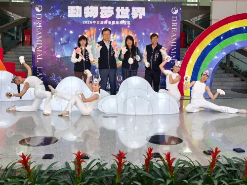 中台灣燈會將登場　白貓喵喵帶路遊夢世界
