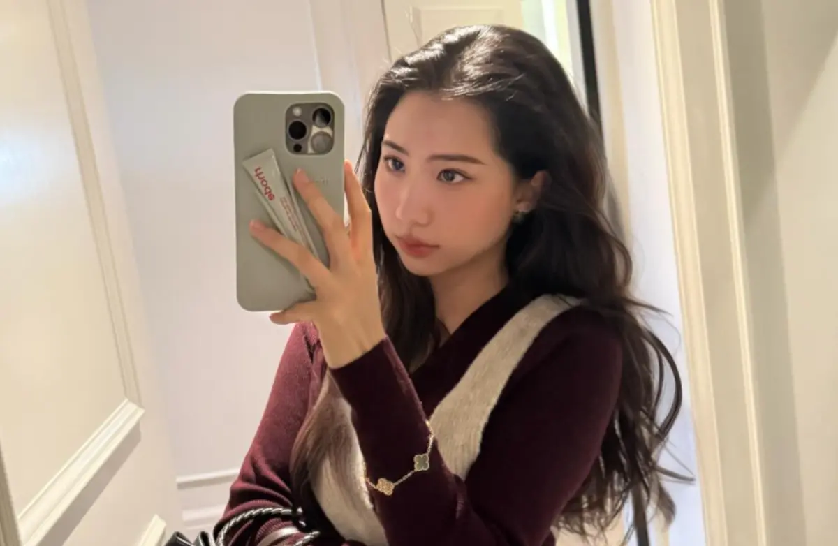 ▲蔡幸娟的女兒蛋蛋（如圖）近日才剛憑藉在Threads上的白富美形象爆紅，昨日卻突然發文宣布要退網，但還是會舉行之前說好的名牌衣、飾品義賣活動。（圖／Thread＠__amanda.614）