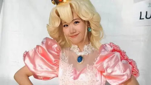 Lulu主持尾牙收大禮！她終身不用掛號費　老公陳漢典拿龜鹿二仙膠
