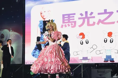 ▲Lulu主持馬光中醫尾牙，滿載而歸，連老公陳漢典都受惠，讓她嗨翻。（圖／Lulu 黃路梓茵臉書）