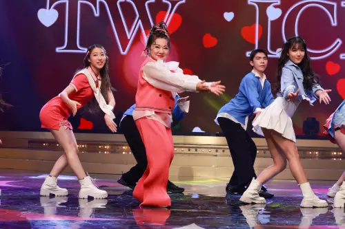 ▲白冰冰（中）平時偷偷練舞，希望能讓觀眾看得開心。（圖／民視提供）