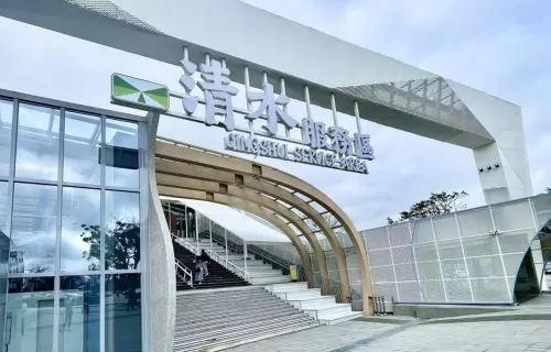 台灣最強國道休息站換人了！冠軍超越清水：過年救星、服務水準高
