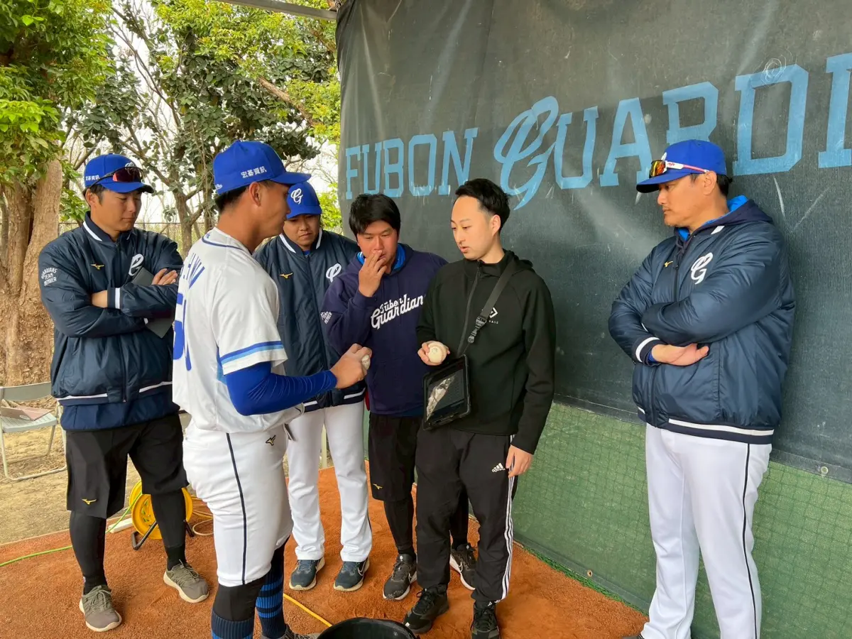 ▲Nextbase來到悍將春訓進行球員檢測和訓練。（圖／富邦悍將提供）