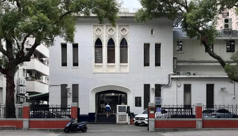 ▲青島二館距離立法院院區最遠，多數立委都不愛待在這偏僻的辦公室。（圖／翻攝Google地圖）