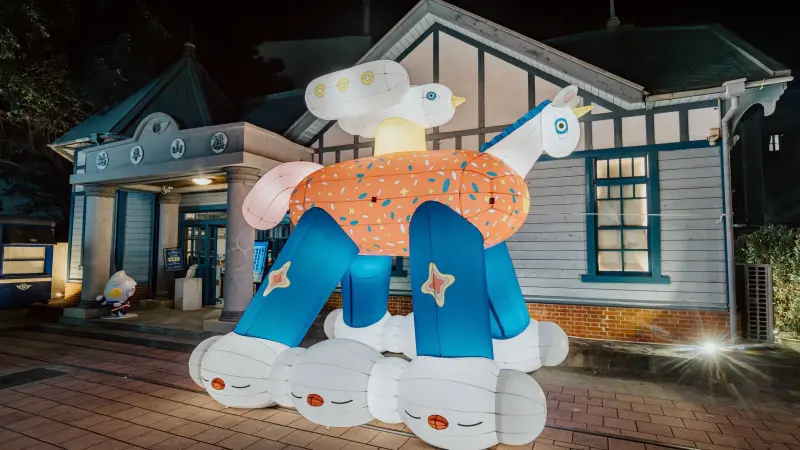 ▲旗山車站-糖鐵故事館《天馬行空》呈現馬年奔騰向前的精神。（圖／高市府文化局提供）