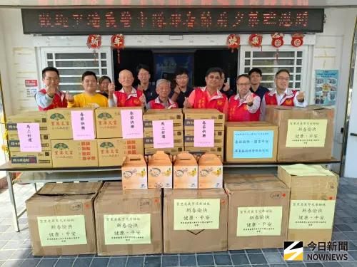 里港義警中隊春節前逐所慰勞第一線執勤員警
