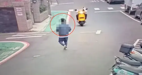 內湖怪男「公園隨機擄童」父母急護子！下秒慘遭痛毆喊：想到就怕
