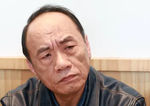 ▲王自強曾和《世紀血案》團隊合作過《幻術》，扮演「319槍擊案」的重要關鍵人物，認為改編自真人實事的電影難免為了戲劇張力進行調整或放大。　（圖／記者吳翊緁攝）