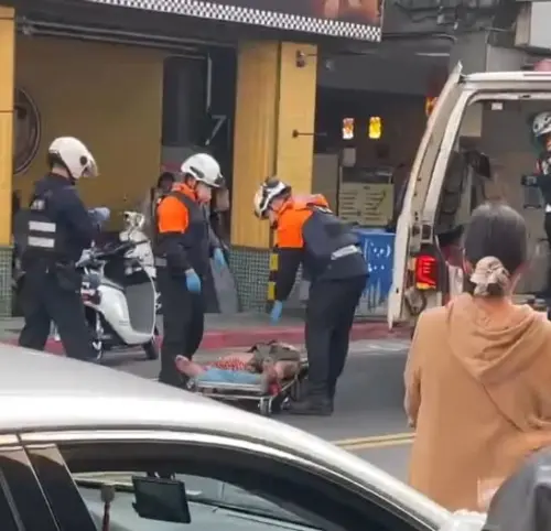 北市大同區驚見裸女襲擊！逛大街、爬車頂不雅畫面曝光
