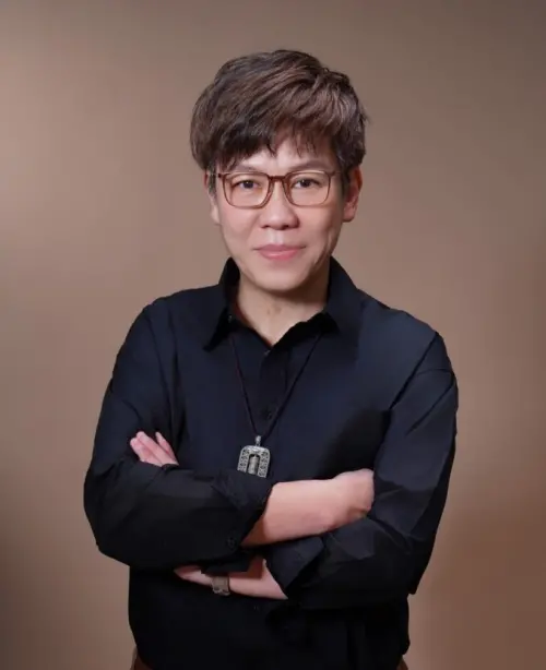 ▲現代西洋占星經驗超過20年的西洋占星老師拾柒。（圖／拾柒提供）