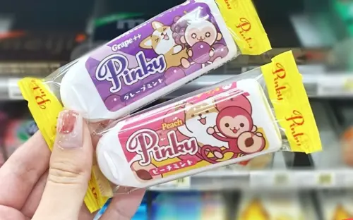 ▲Pinky薄荷糖目前仍在台灣熱賣，近年來還會推出聯名款包裝，吸引不同客群購買。（圖／Pinky粉絲團臉書）