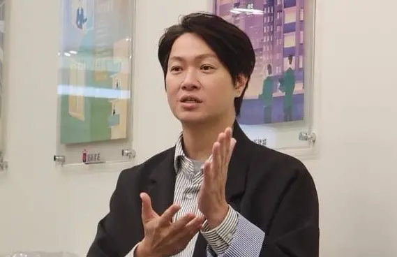 ▲八點檔男星黃少谷過去曾開過計程車，去年開始轉戰房仲，時隔約1年後他親吐心境，嘆氣直呼：「藝人賣房不容易」。（圖／黃少谷 Shao Huang FB）