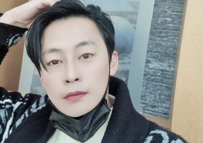 ▲韓國演員鄭恩宇昨（11）日辭世，享年40歲，曾憑《太陽的新娘》走紅並獲SBS演技大賞肯定，過去與朴韓星戀情受關注，死因尚未公開。（圖／翻攝自鄭恩宇IG@eun_woo109）