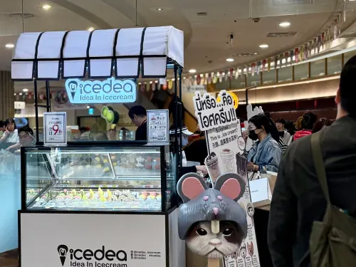 ▲icedea台灣首間快閃店於漢神巨蛋B1F正式開幕，記者直擊已有不少民眾掏錢購買。（圖／記者葉盛耀攝）