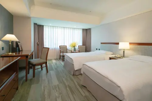 ▲台中長榮推出「優化體驗優惠專案」，雙人入住每房每晚3399元起，高級家庭房只要4799元起。（圖／台中長榮提供https://www.evergreen-hotels.com/）