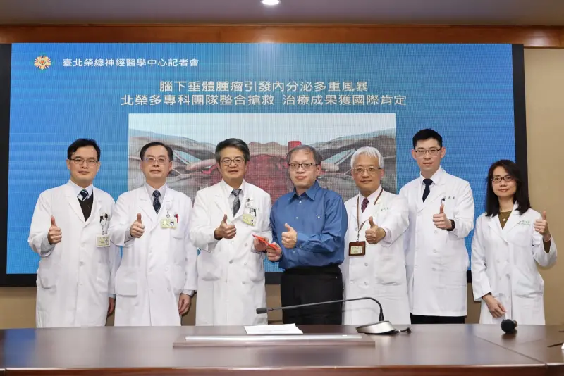 ▲北榮以鼻內視鏡手術成功替個案切除腦下垂體腫瘤。（圖／北榮提供）