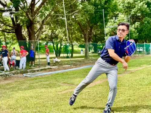 ▲江啟臣理性時會說「能搭西裝褲的運動鞋最實穿」。（圖／江啟臣提供，2026.02.18）