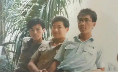 專訪／誰說他很乖？原來江啟臣也叛逆過！16歲燙髮、愛美到現在
